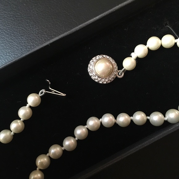 Ralph Lauren necklace - Picture 4 of 5